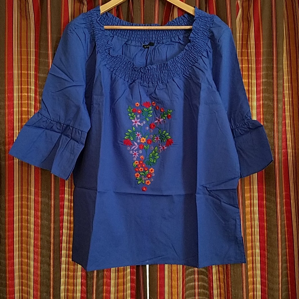 Avon Women's Embroidered Top